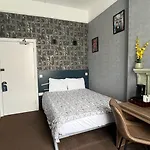 Charlotte Guest House